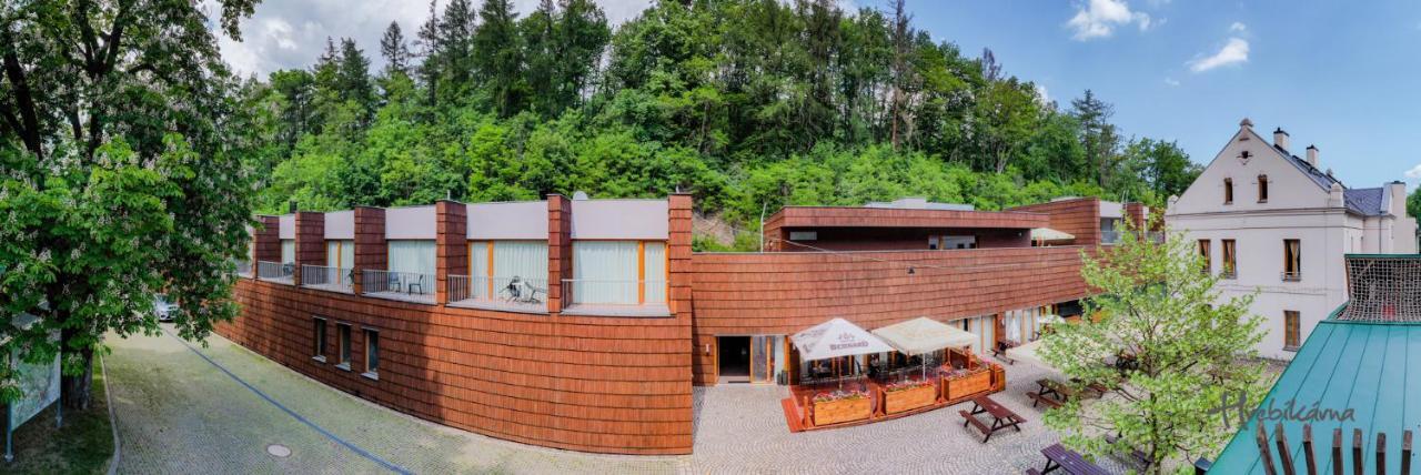 Restaurace A Pension Hrebikarna Chomutov Exteriör bild