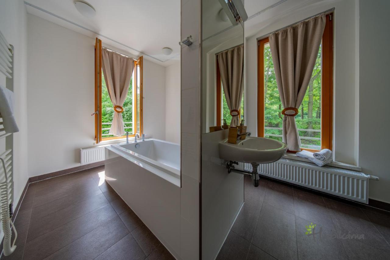 Restaurace A Pension Hrebikarna Chomutov Exteriör bild